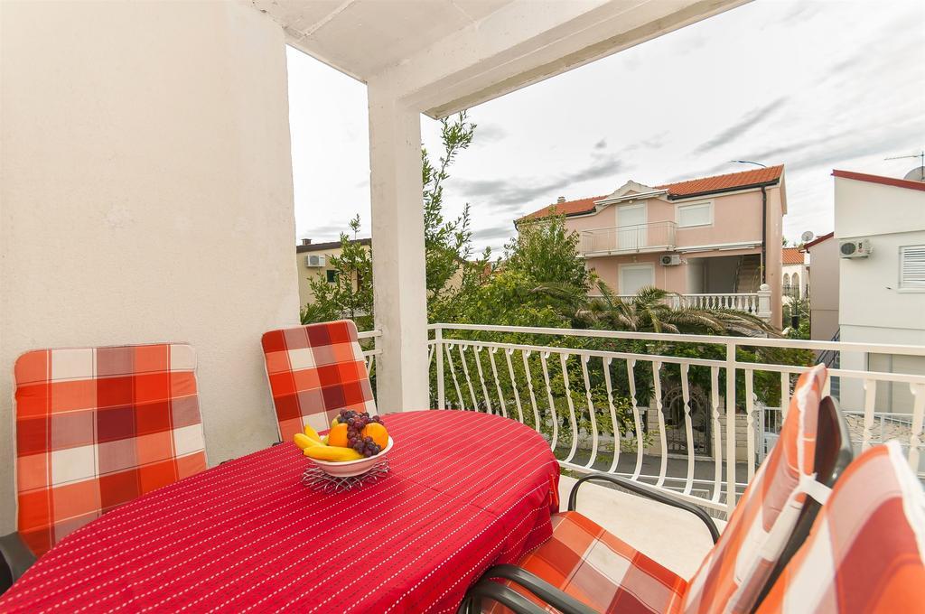 Apartments Luca Rogoznica  Esterno foto