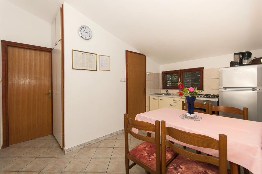 Apartments Luca Rogoznica  Esterno foto