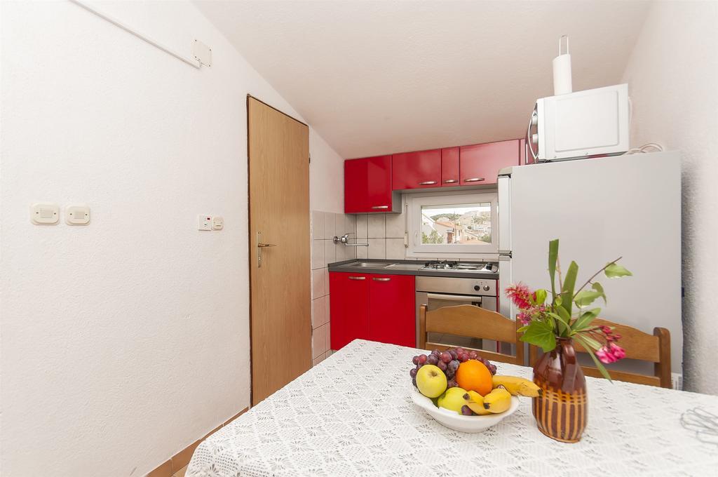 Apartments Luca Rogoznica  Esterno foto