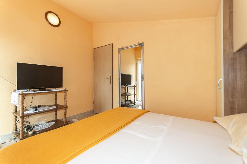 Apartments Luca Rogoznica  Esterno foto
